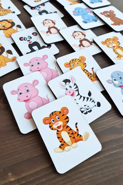 Wooden Intelligence Cards Matching Game Wooden Puzzle Toy Cute Forest Animals - 1