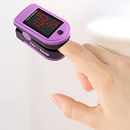 Zacurate Pro Series 500DL Fingertip Pulse Oximeter Blood Oxygen Saturation Monitor with Silicone Cover, Batteries and Lanyard - 3