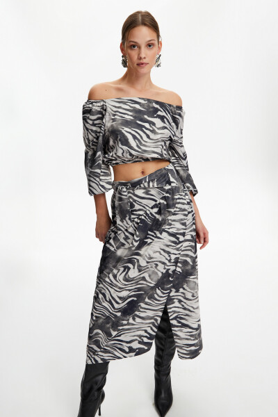 Zebra print midi skirt - 11