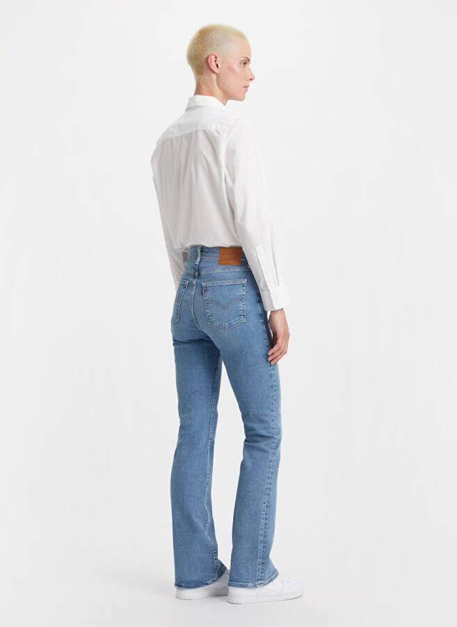 Женские джинсы Levi's 725 с высокой талией - 8