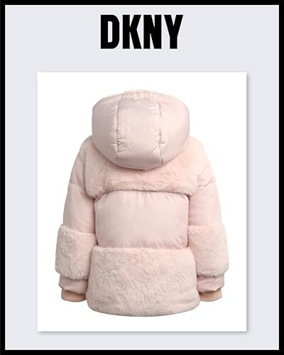 Зимнее пальто для маленьких девочек DKNY Infant Toddler - утепленное поларфлисом, стеганое, с капюшоном и пузырьками для девочек (12 мес. - 4 года) - 7