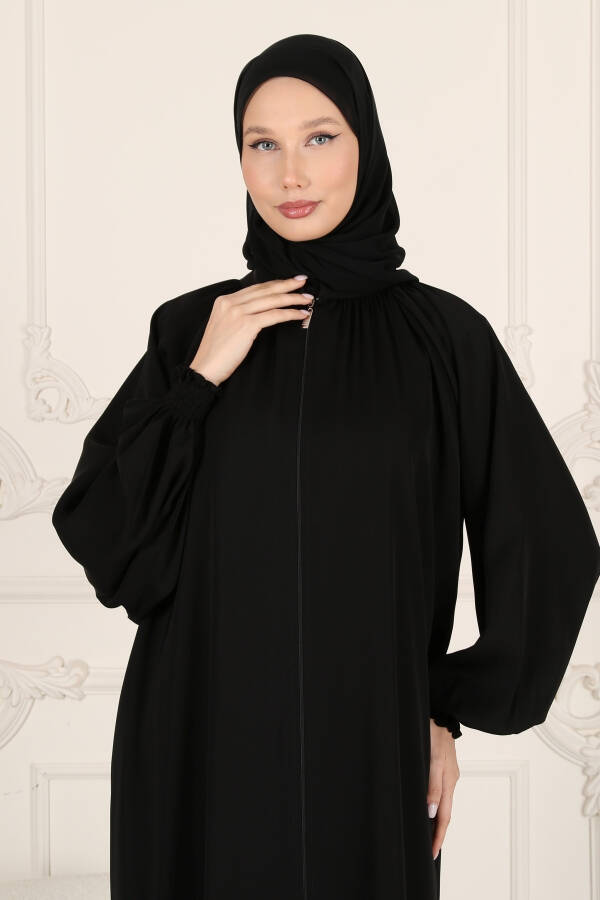 Zippered Ferace & Abaya with Elastic Sleeves - 1